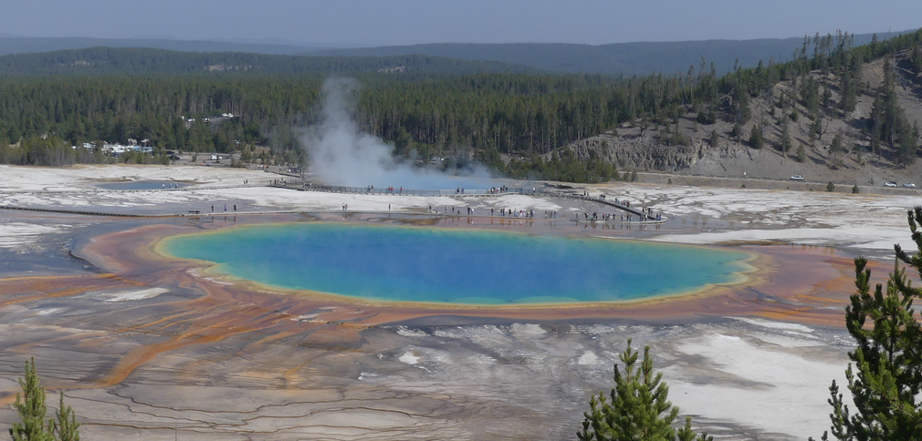 grand prismatic pool